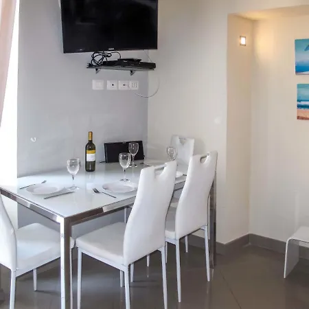 Locazione Turistica Azzurro Imperia